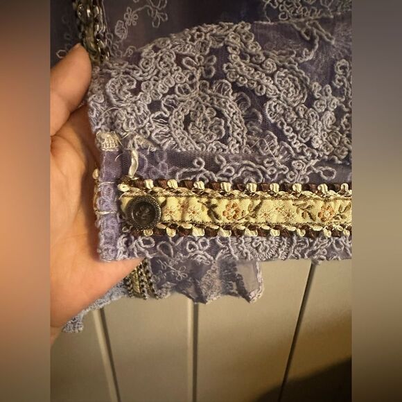 NWOT POL Purple Lilac Lace Blouse with Intricate Floral Design Metal Buttons - Picture 5 of 7